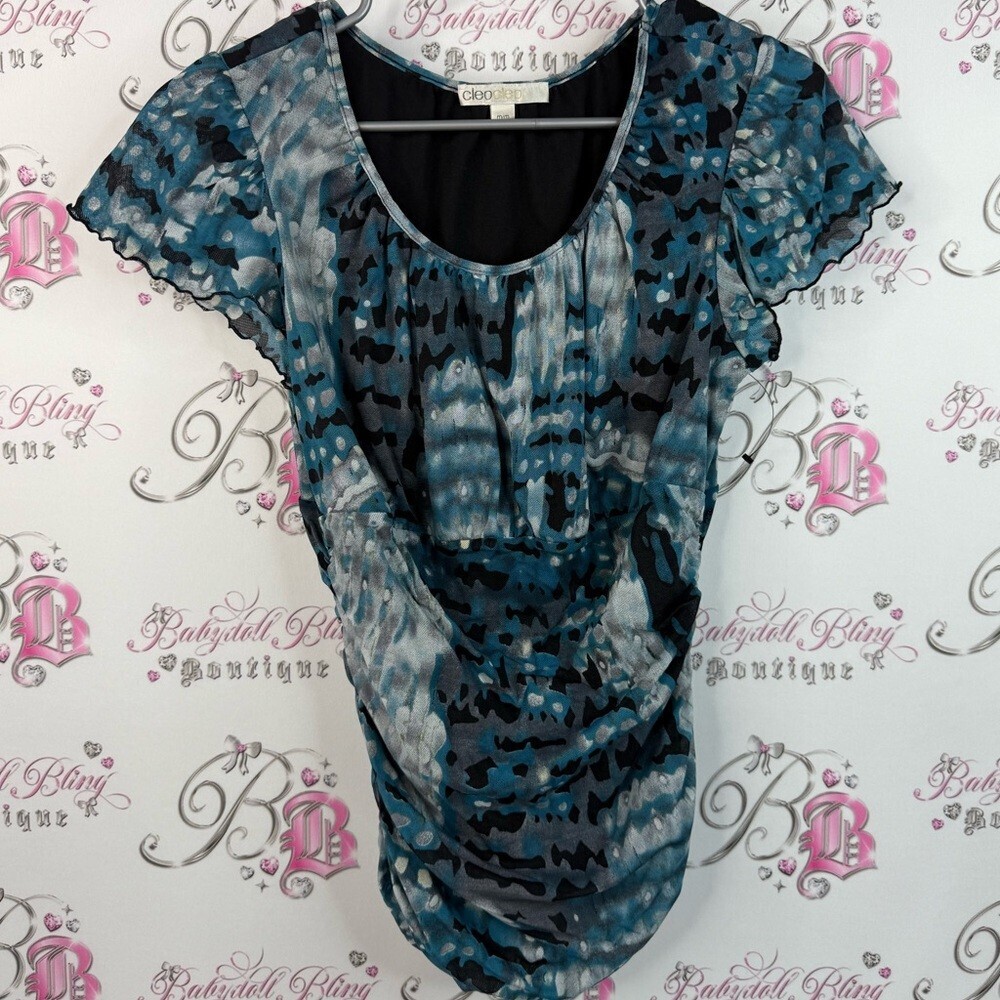Cleo T-shirt ruffle trim abstract cinch detail Blue and Black Patterned Blouse